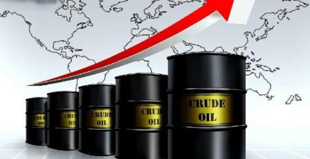 النفط يرتفع إلى 83.38 دولارا للبرميل وهو الأكبر منذ 2020