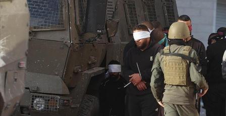 قوات الاحتلال تعتقل شاباً من مدينة الخليل