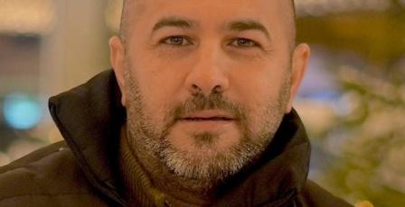 بصراحة هناك سؤال يلاحقنا دائما نحن العرب