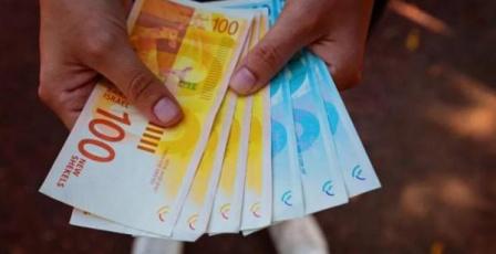 صرف دفعة مالية جديدة لعمال غزة والمرضى ومرافقيهم المتواجدين في المحافظات الشمالية