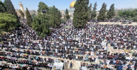 الاحتلال يمنع إقامة صلاة الجمعة غدا في المسجد الأقصى