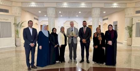 وفد من جامعة النجاح الوطنية يزور جامعة الشارقة ومركز الشيخة جواهر للدراسات الفلسطينية لتعزيز الشراكات الأكاديمية ‏والبحثية