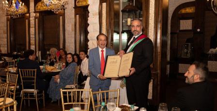 بلدية بيت لحم تمنح المواطنة الفخرية لرجل الأعمال الفلسطيني الأميركي فاروق الشامي 