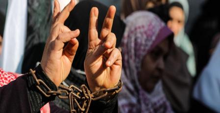 "هيئة الأسرى": الأسيرات في سجن "الدامون" تعرضن لحملات قمع ممنهجة ومتكررة