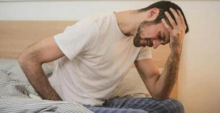 كيف تتعايش مع القولون العصبي؟ خبيرة تكشف الأسباب وطرق السيطرة