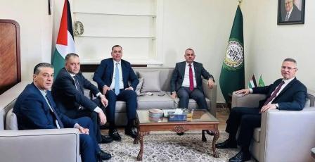 العطاري يشارك في لقاء مع الدكتور فائد مصطفى لبحث دعم الاقتصاد