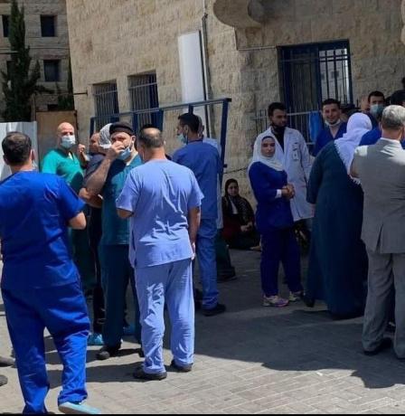 نقيب التمريض لراية: لن نحجب الخدمة عن المواطنين ونطالب برواتب كاملة للعاملين في القطاع الصحي