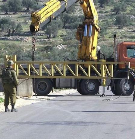 الاحتلال ينصب بوابتين عند مدخلي مرج نعجة والزبيدات شمال أريحا