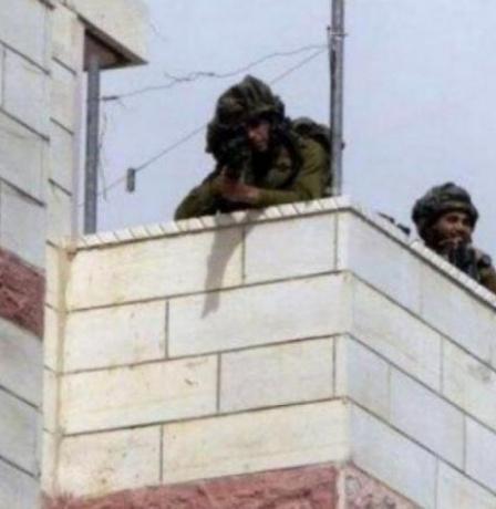 الاحتلال يحول منزلا إلى ثكنة عسكرية في كفر قدوم شرق قلقيلية