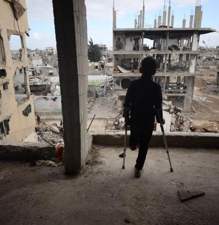 5 شهداء في قصف الاحتلال وسط وجنوب قطاع غزة