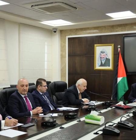 الاتحاد الفلسطيني لشركات التأمين يبحث مع وزير الصحة تعزيز التعاون المشترك 