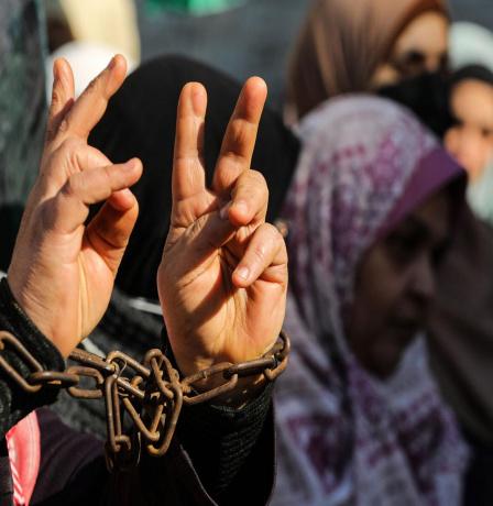 نادي الأسير: 39 أما يواصل الاحتلال الإسرائيلي اعتقالهنّ في سجونه