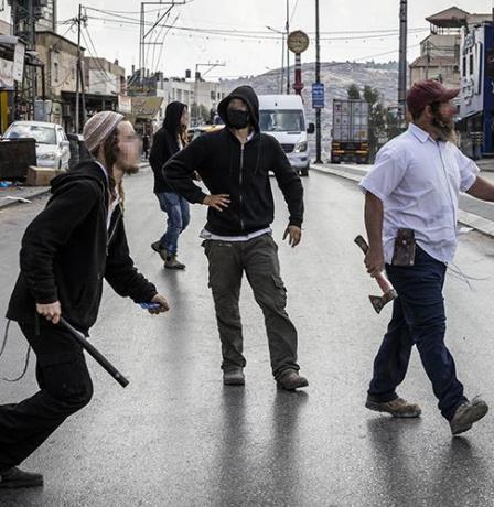 مستوطنون يقتحمون "وادي الحيات" غرب العوجا برفقة إبل