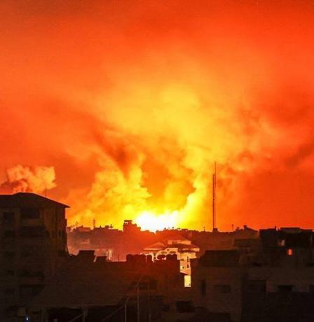 شهيد وجرحى بقصف الاحتلال مقهى في مدينة غزة