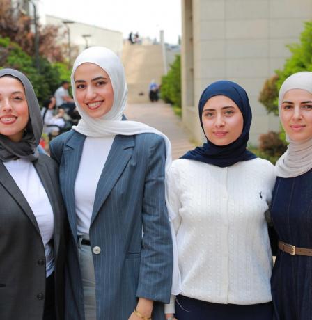 طالبات العربية الأمريكية أولًا في 4 GREEN SPACES عن “Harmony Land” بطوباس