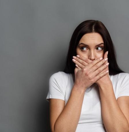 الحازوقة.. طبيب يوضح متى تتحول إلى مؤشر صحي مقلق