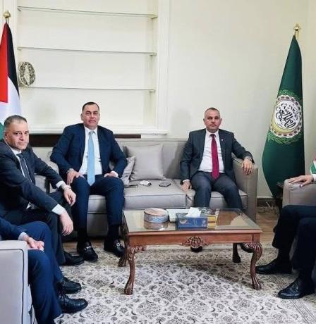 العطاري يشارك في لقاء مع الدكتور فائد مصطفى لبحث دعم الاقتصاد