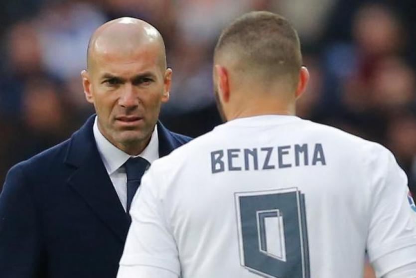 بنزيما يقترب من الرحيل عن ريال مدريد