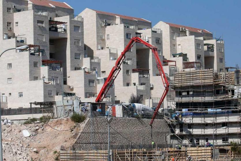 بناء بؤر استيطانية 