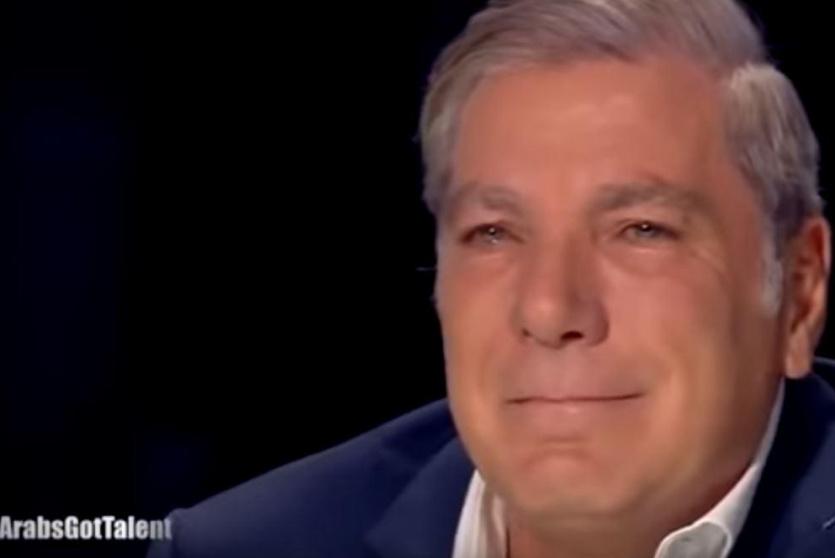 علي جابر يبكي بعد العرض 