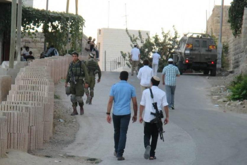 مستوطنون في الخليل