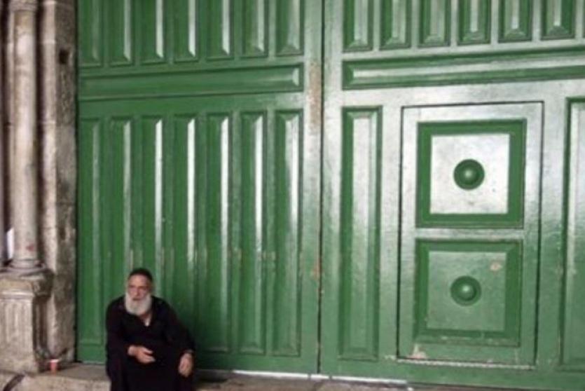 الاحتلال يغلق ابواب الاقصى- ارشيف