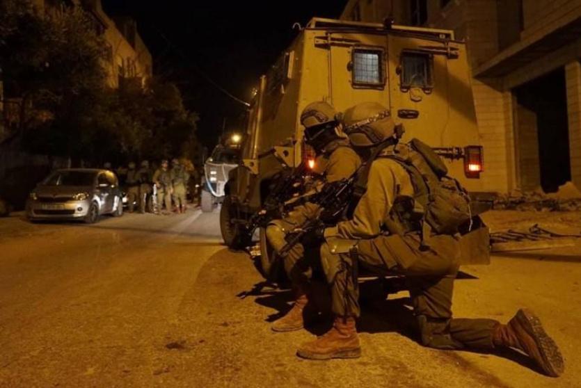 مداهمات الاحتلال الليلية