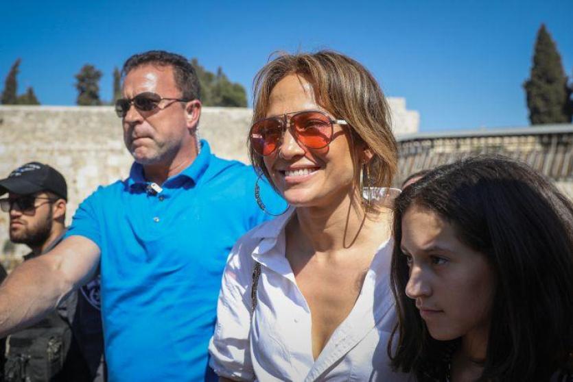 جنيفر لوبيز