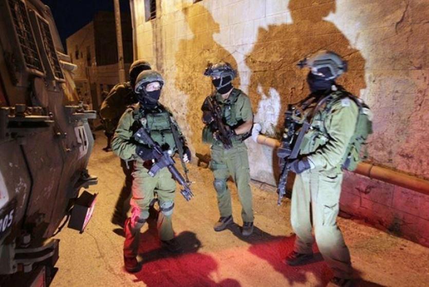 مداهمات الاحتلال الليلية