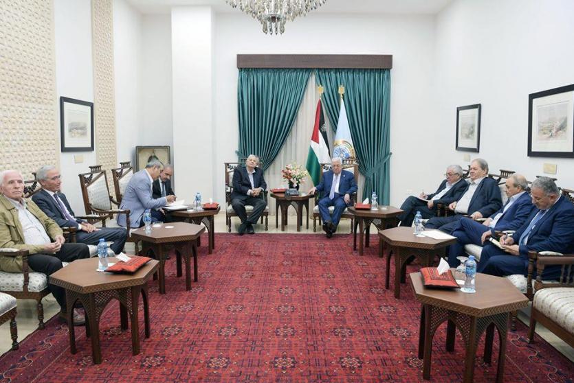 الرئيس خلال استقباله حنا ناصر