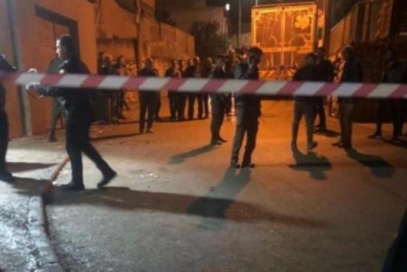 من مكان الجريمة