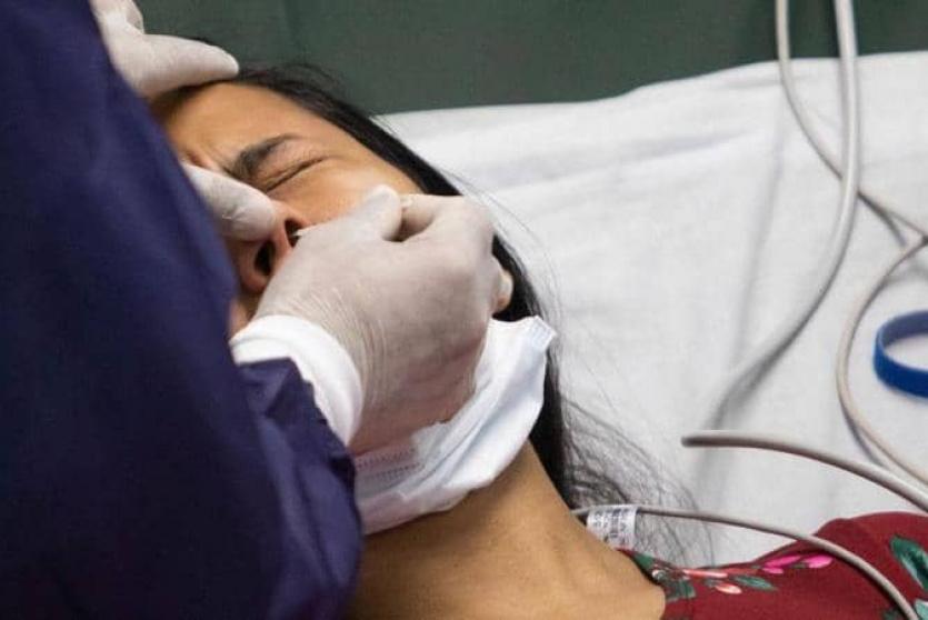 مصابه بكورونا 