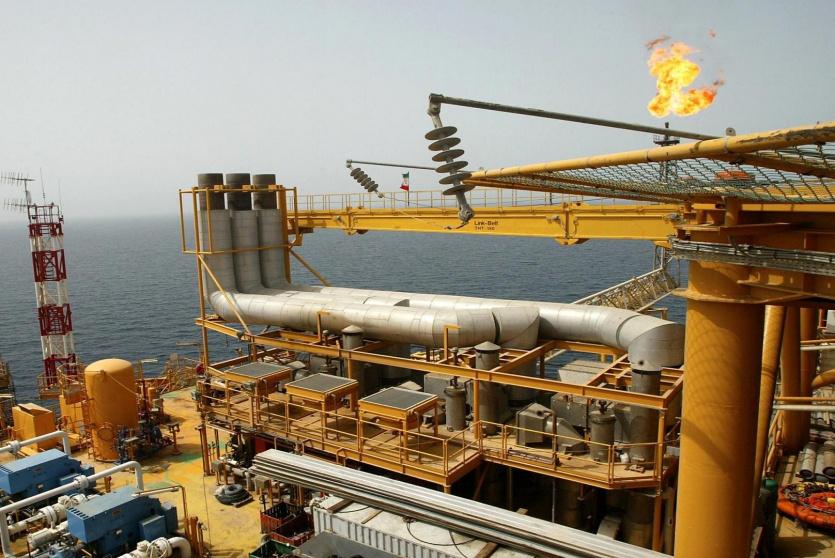 محطة تنقيب عن الغاز - ارشيف