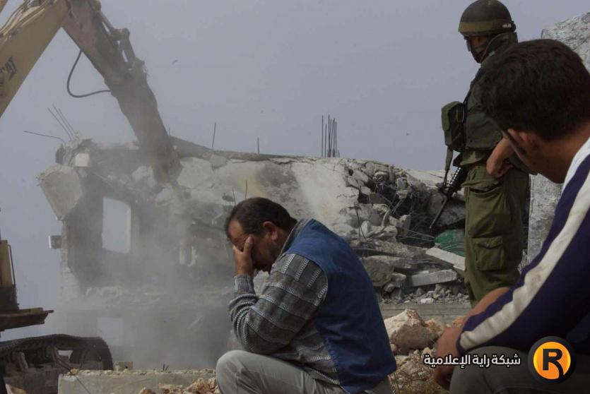 الاحتلال يهدم منزلا -أرشيف-