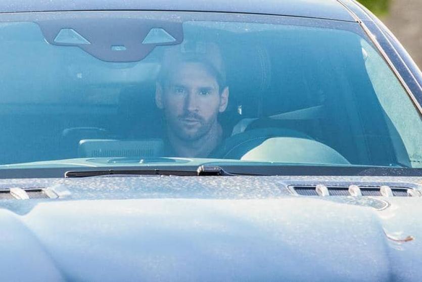 ميسي في مركبته