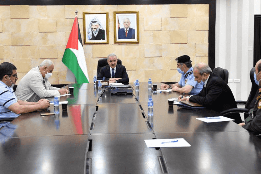 رئيس الوزراء يترأس اجتماعا لقادة المؤسسة الأمنية