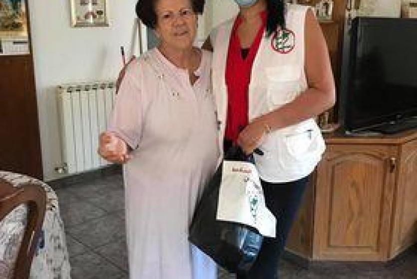 معايدة المسنين 