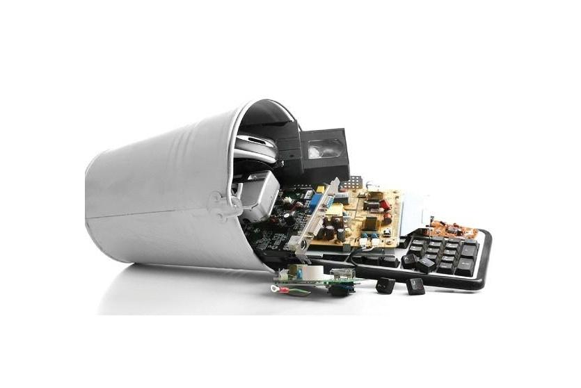 الهواتف القديمة والحواسيب والأجهزة اللوحية