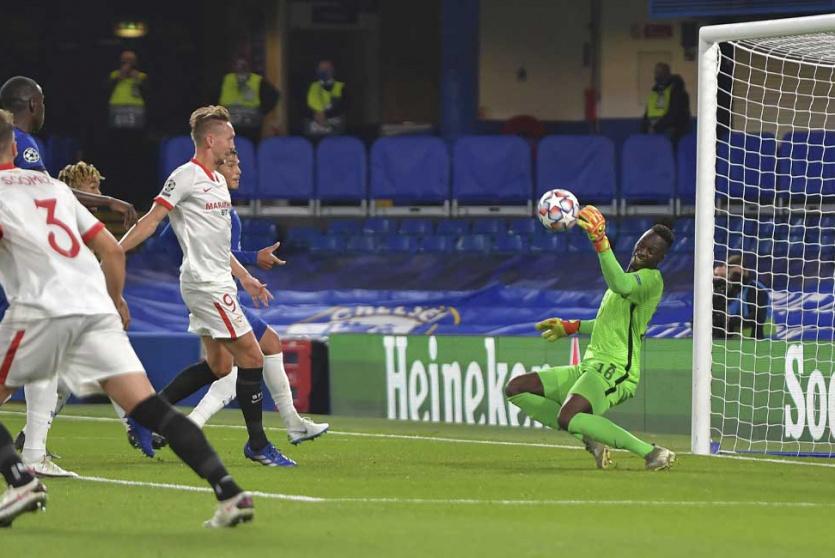 من مباراة  تشيلسي مع أشبيلية