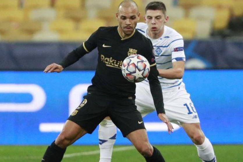 من مباراة برشلونة امام دينامو كييف 