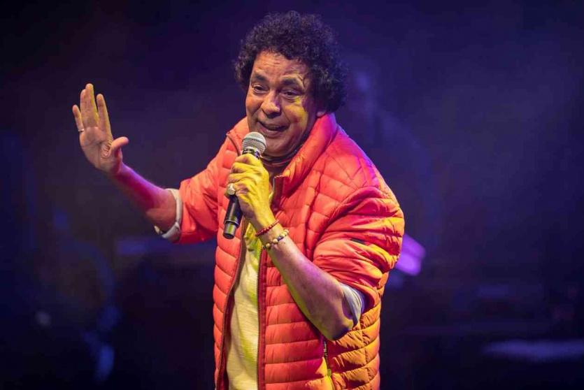 الفنان المصري محمد منير