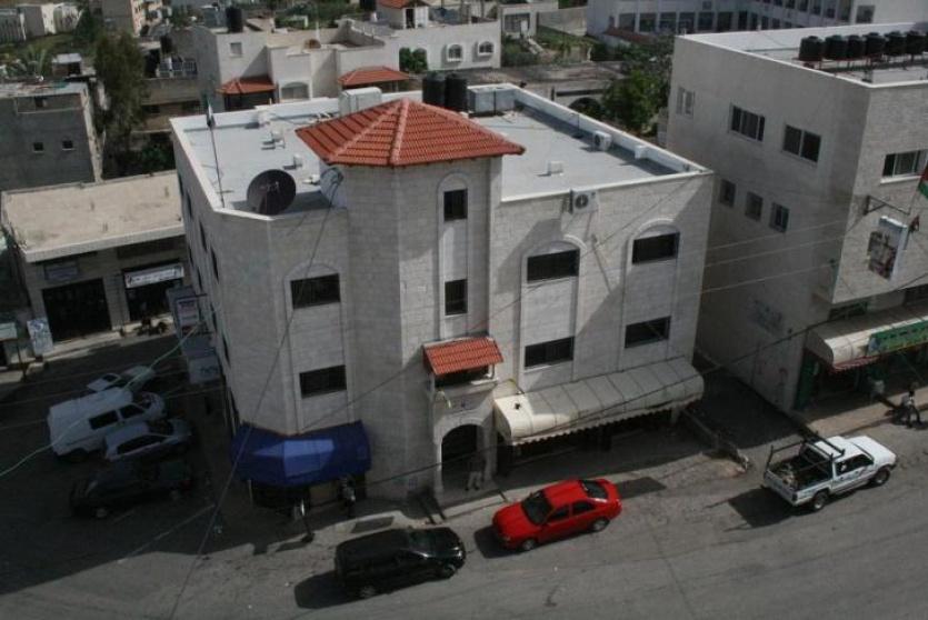 مقر بلدية عزون