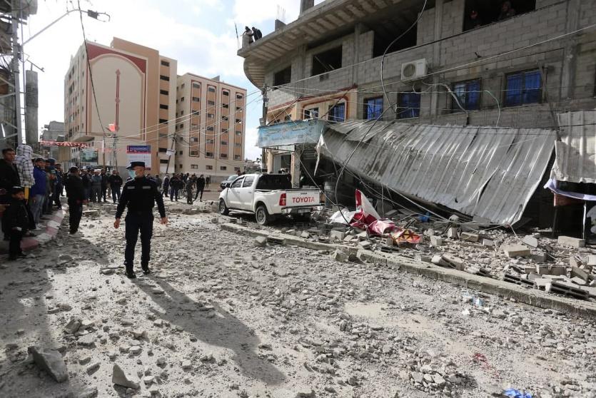 انهيار في منزل بغزة جراء الرياح