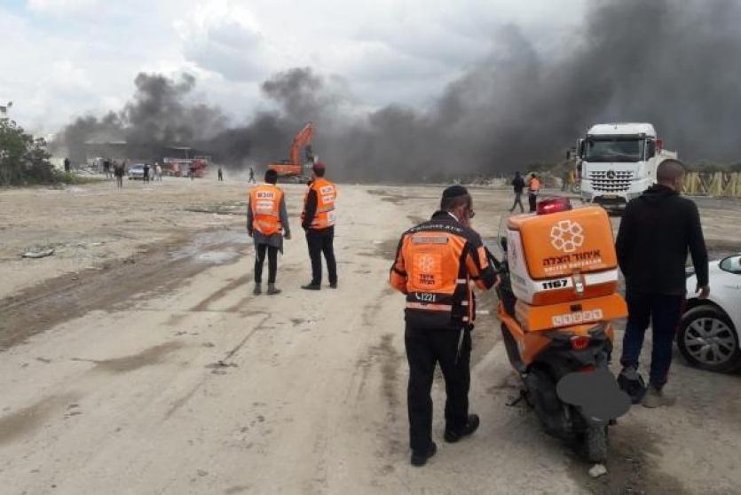 من مكان الانفجار