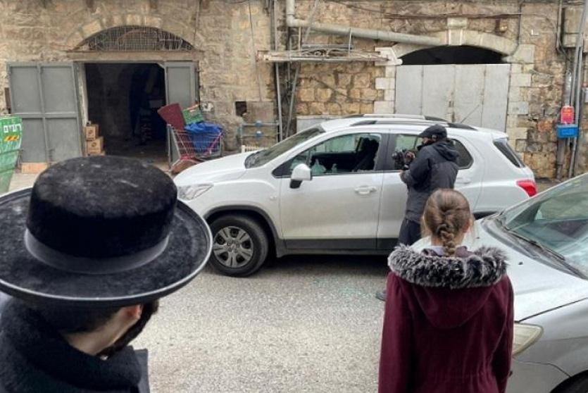 سيارة المصورين الصحفيين