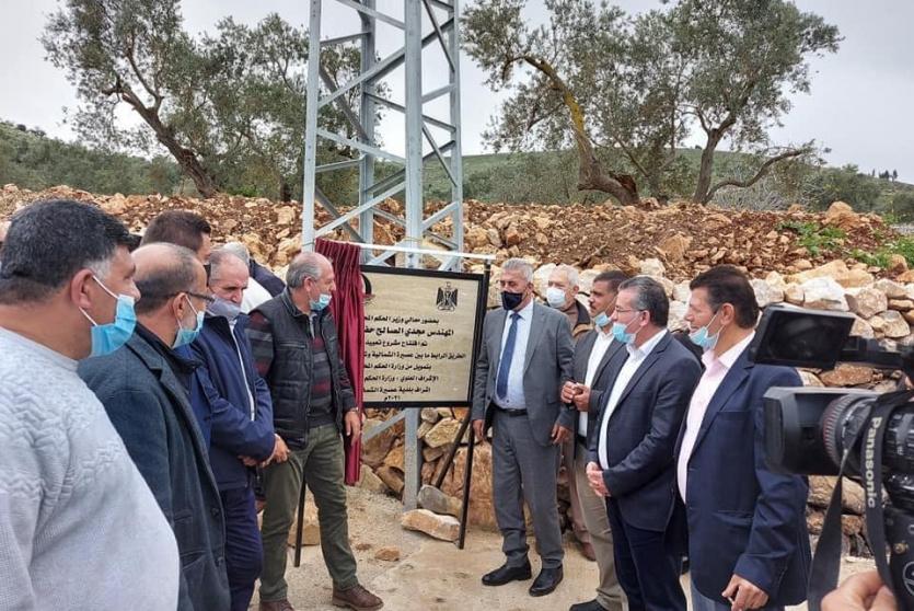 جانب من افتتاح الشارع