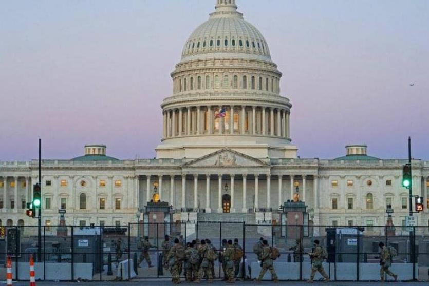 مبنى الكونغرس الأميريكي 