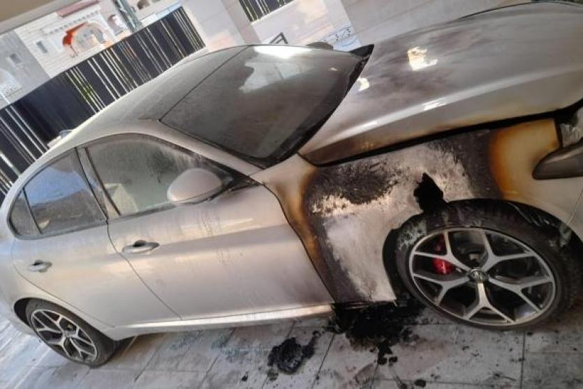 سيارة جمال فطوم بعد حرقها بنحف