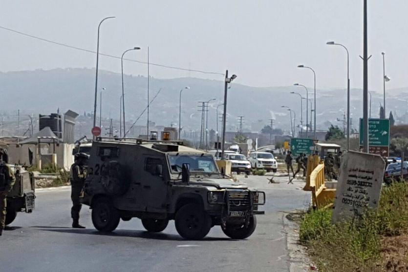 حاجز عسكري - ارشيف