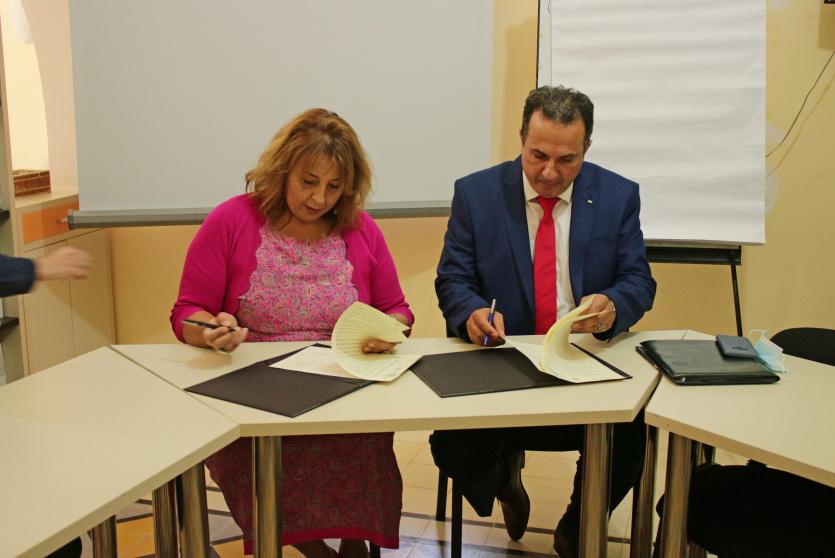 "اللجنة الوطنية" و"بيالارا" توقعان اتفاقية لدعم مشروع "نشطاء ضد التنمر عبر الإنترنت"